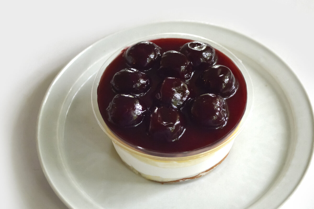 ダークチェリーのケーキ