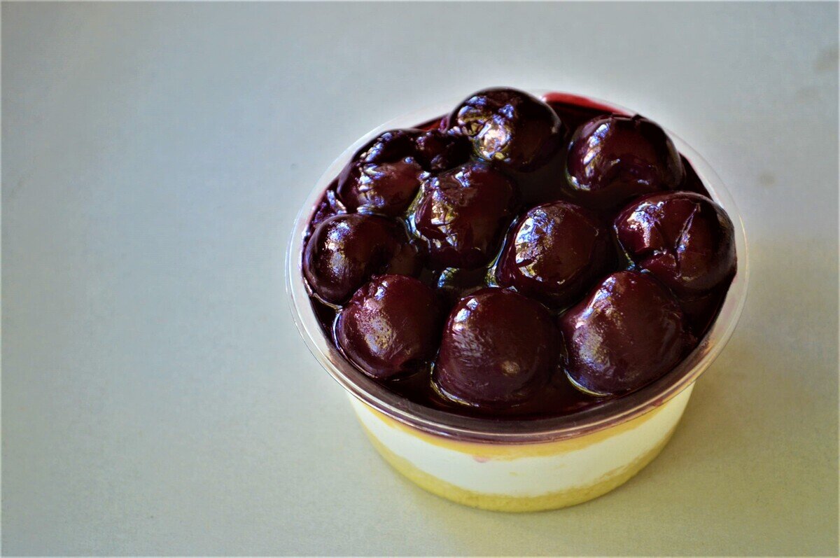 ダークチェリーのケーキ