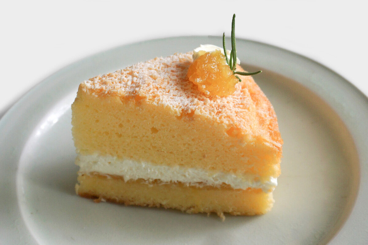 パイナップルのビクトリアケーキ