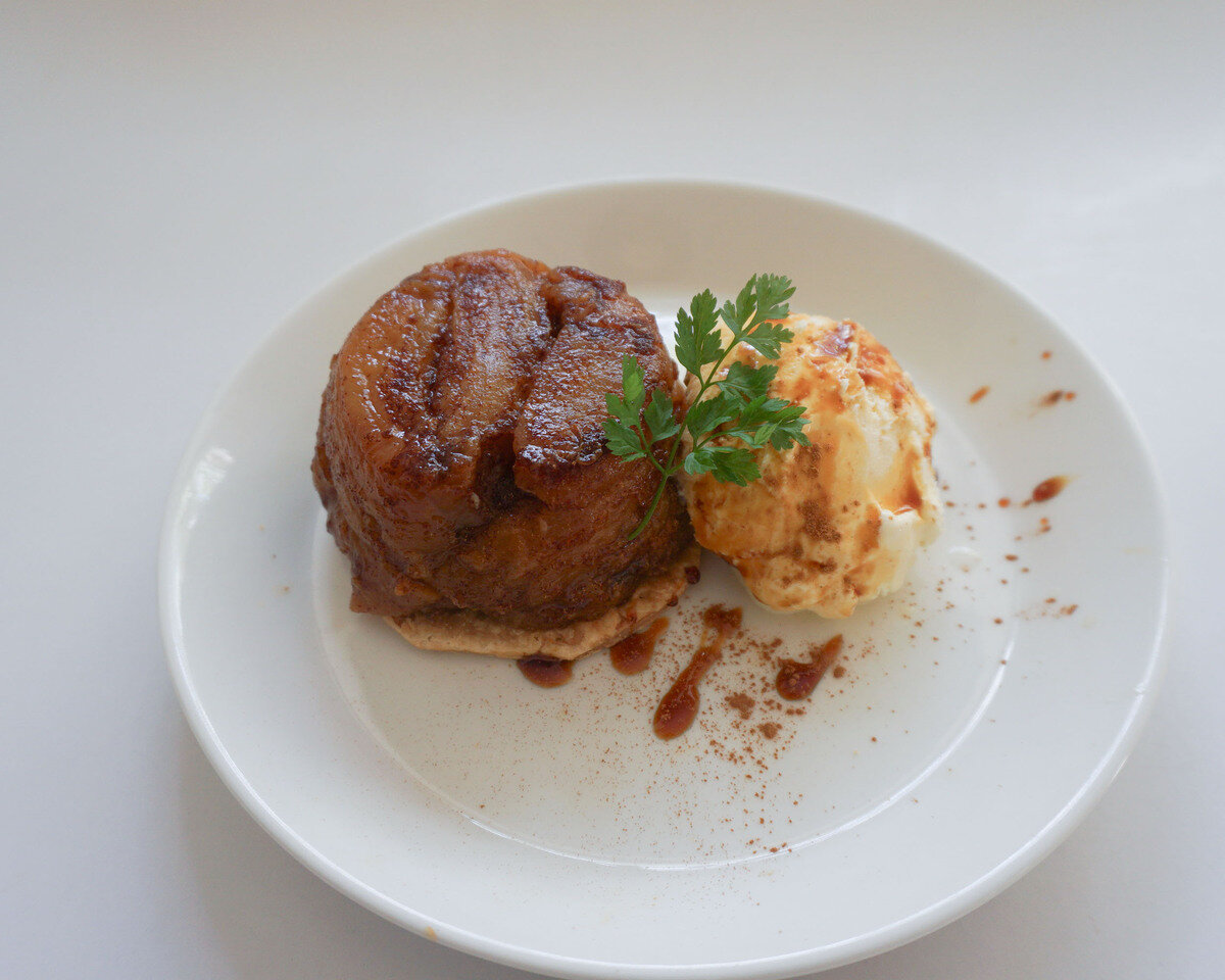 紅玉のタタン バニラアイス添え