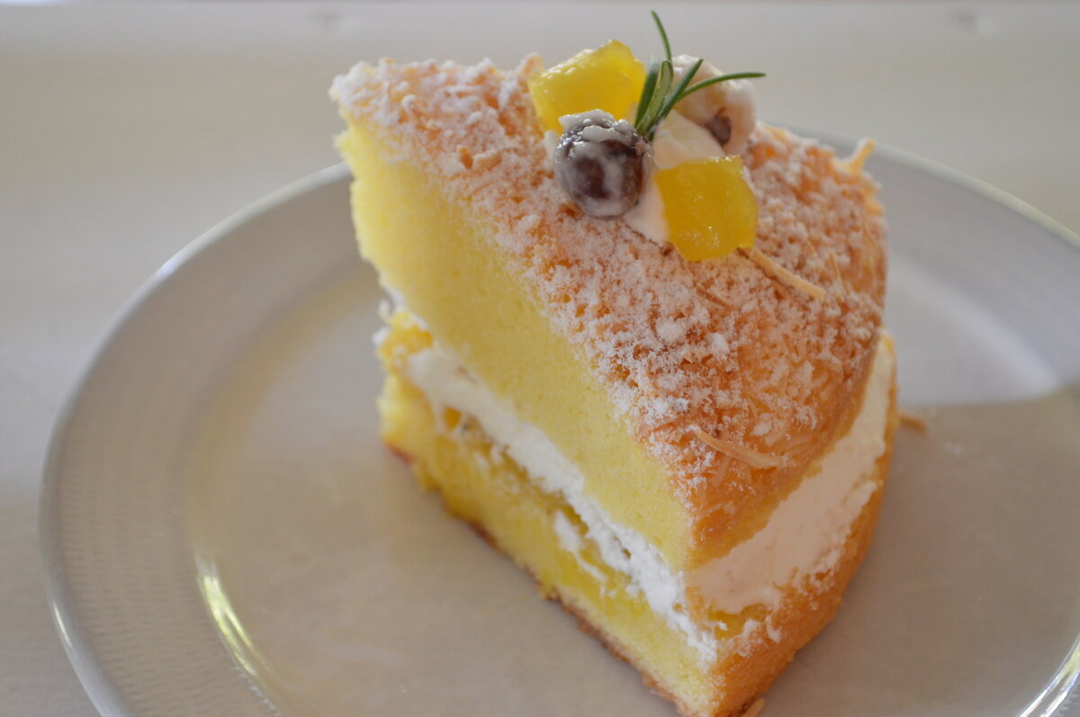 パイナップルのビクトリアケーキ