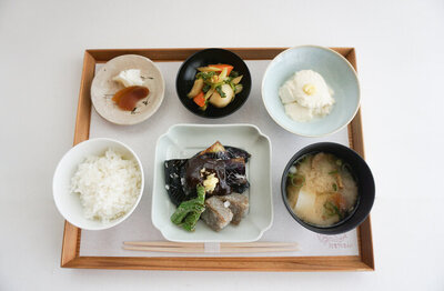 茄子のみそ田楽定食　￥2,200（税込）